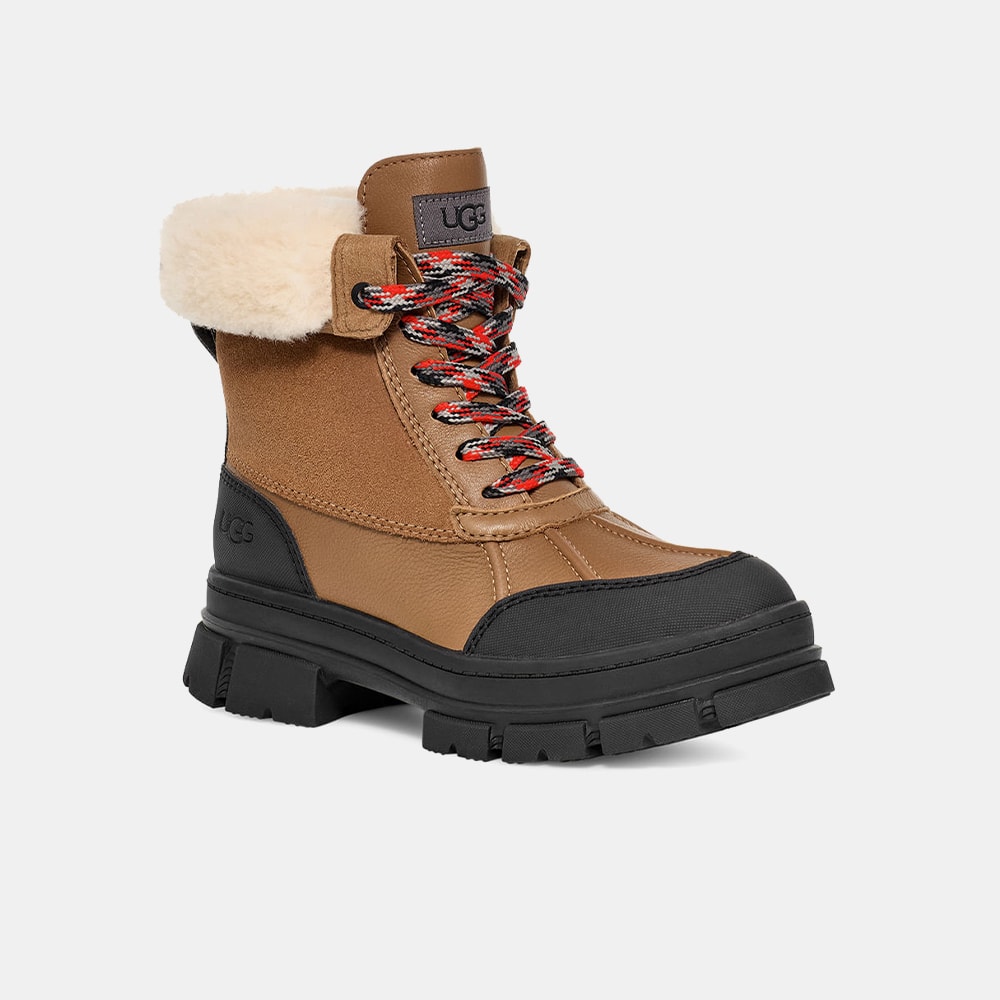 Bota UGG Ashton Addie Caramelo