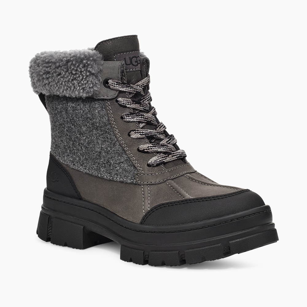 Bota UGG Ashton Addie Tipped Cinza