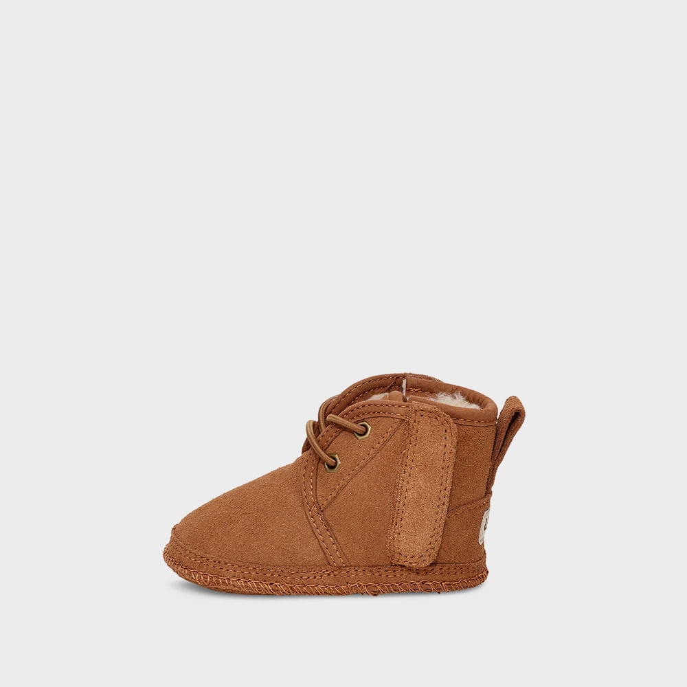 Bota Ugg Baby Neumel Caramelo
