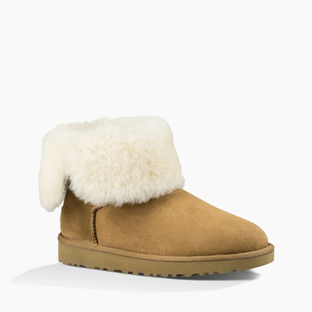 Bota UGG Bailey Button II Caramelo