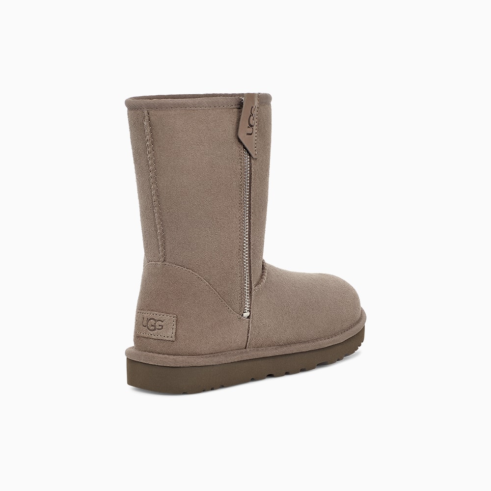 Bota UGG Classic Short Bailey Zip