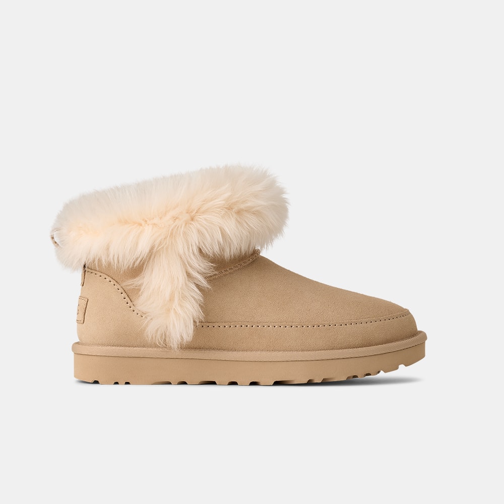 Bota UGG Classic Ultra Mini Chalet Amarelo