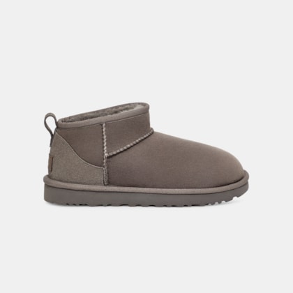 Bota UGG Classic Ultra Mini Cinza