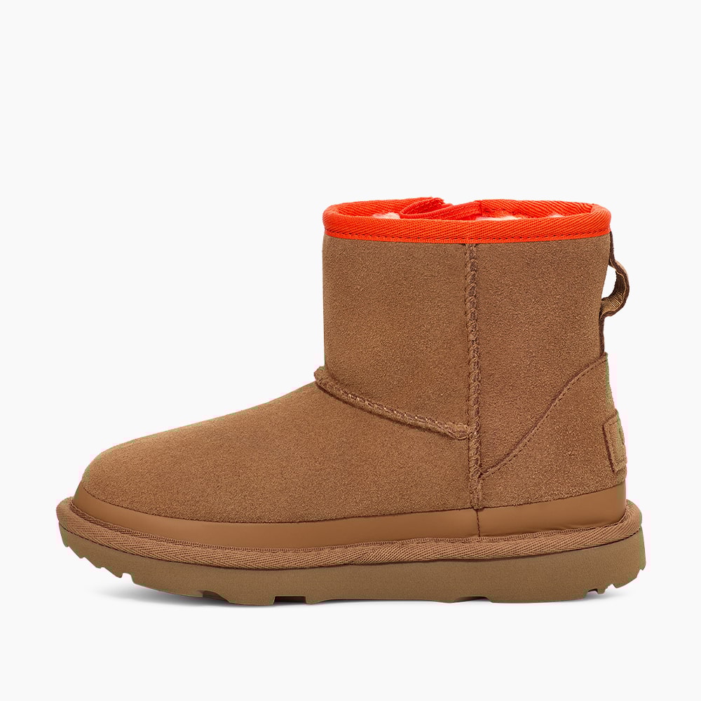 Bota UGG Juvenil Classic Mini Zipper Tape Logo