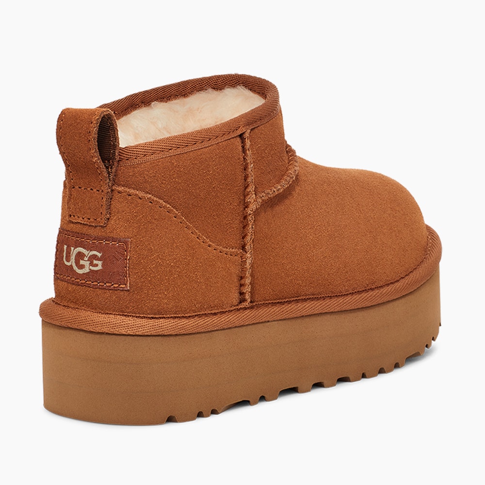 Compre Bota UGG Juvenil Classic Ultra Mini Platform Caramelo com