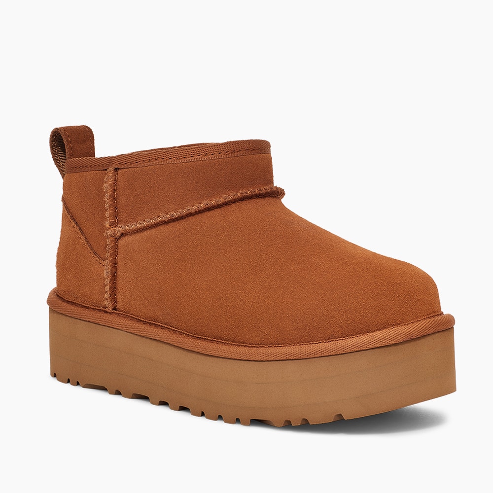 Y*Y様 UGG Classic Ultra Mini Platformファッシ UGG Classic Ultra Mini Platform Disponível via DM ou em nosso site 💻