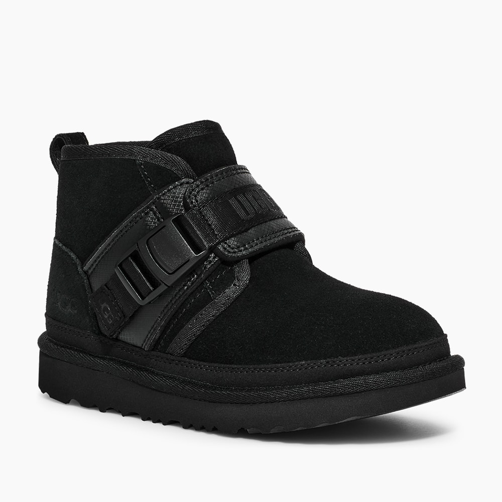 Bota UGG Juvenil Neumel Snapback Preto