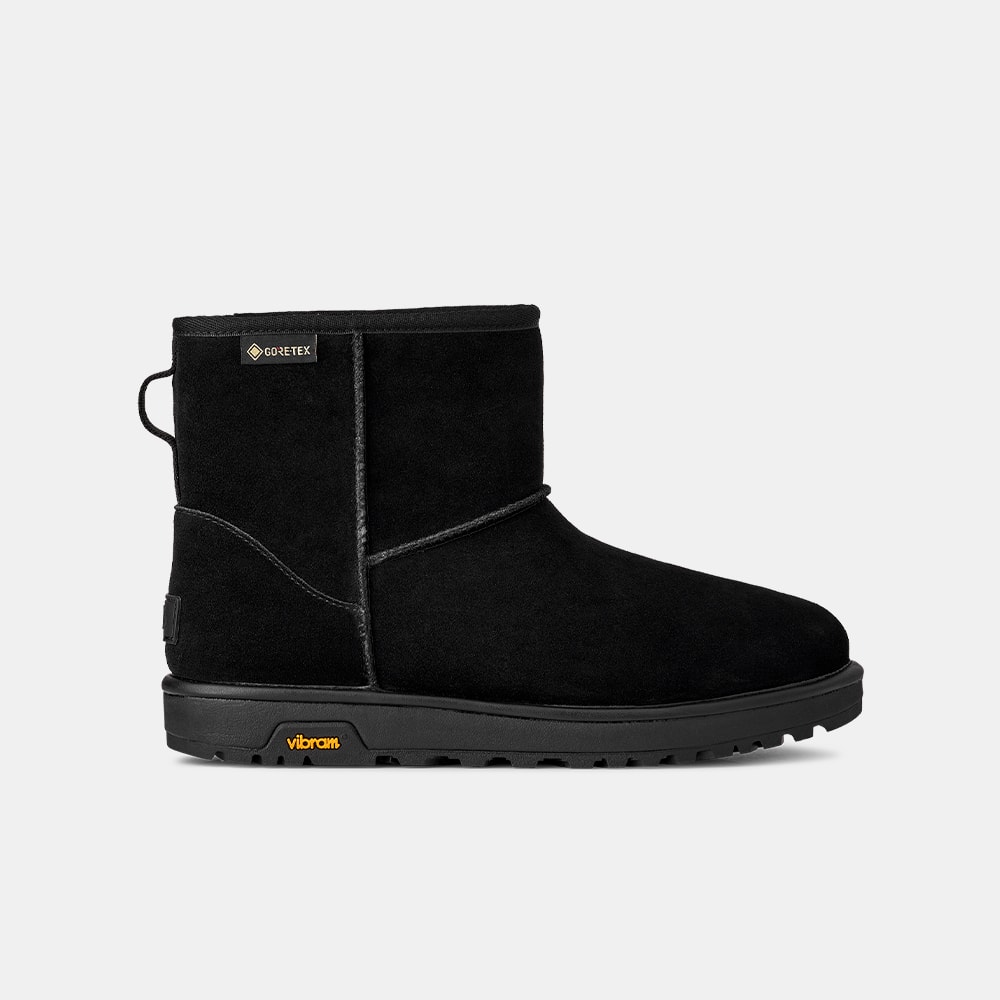 Bota UGG Masculina Classic Mini GTX Preto