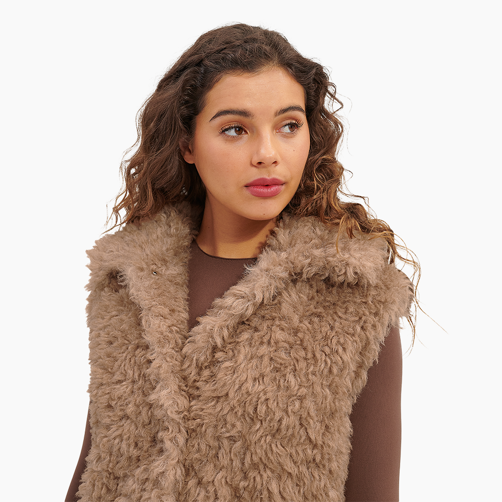 Colete UGG Tammie Marrom