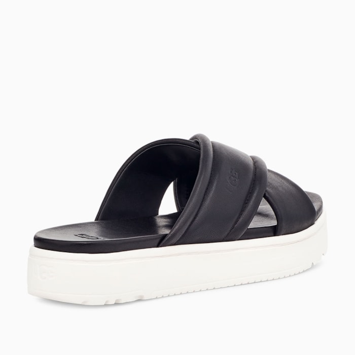 image_f7d9c74d-77b9-444c-9ce4-7881ca8c9fb9