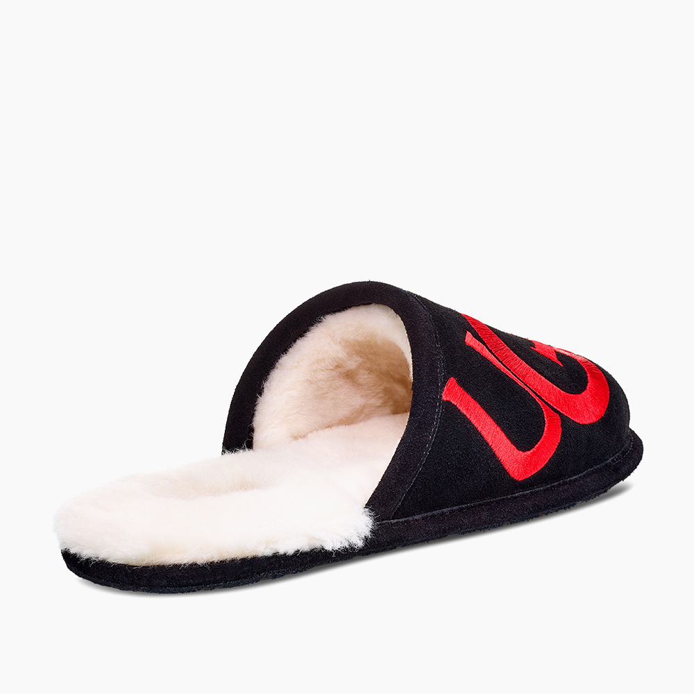 Slipper UGG Scuff Logo Preto